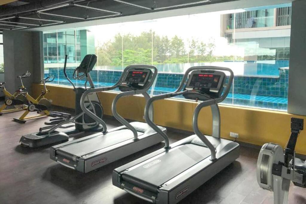 Apartemen Deluxe 2-bedroom & 2 Bathroom Corner Oasis At Riverson Soho Opposite Imago Shopping Mall Kota Kinabalu